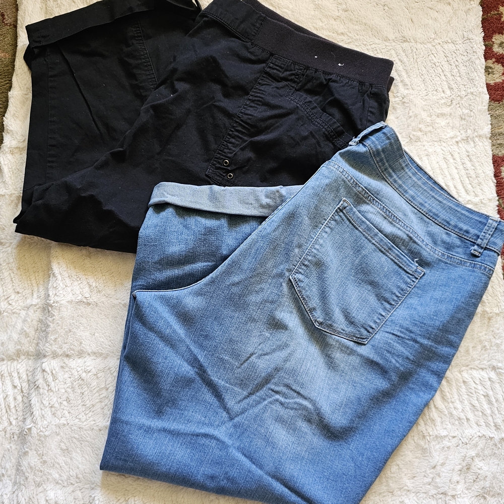 Jessica Simpson Blue Cropped Ankle Jeans & Liz&Me Black Pants Lot of 2